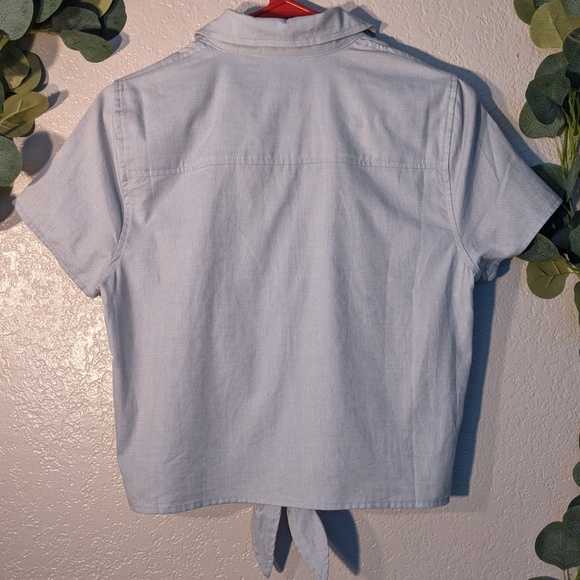 Riverdale Betty Embroidered Tie Front Crop Top - Picture 4 of 5